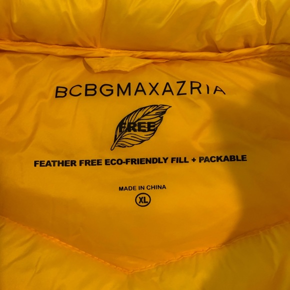 BCBGMaxazaria Packable BCBG Yellow Puffer Jacket size XL Like New - Picture 8 of 12